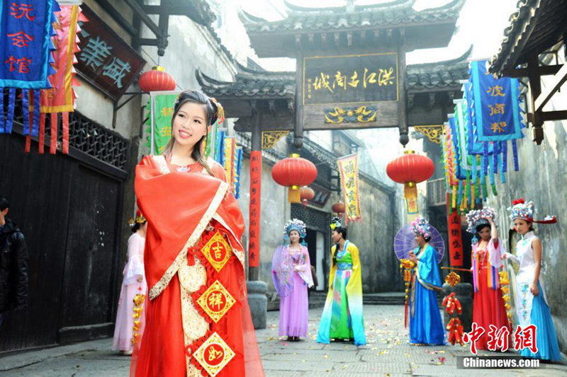 ���壺���Ϻ齭���̳���ļ��Ů���񡱰ݴ��꡾3��