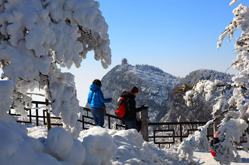 世纪情人节峨眉山私人订制现实版冰雪奇缘