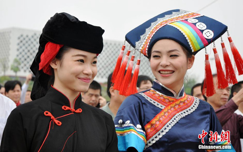 ����:����׳�����ϸ��»��조��������