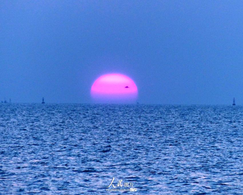 高清:山东蓬莱海上日出