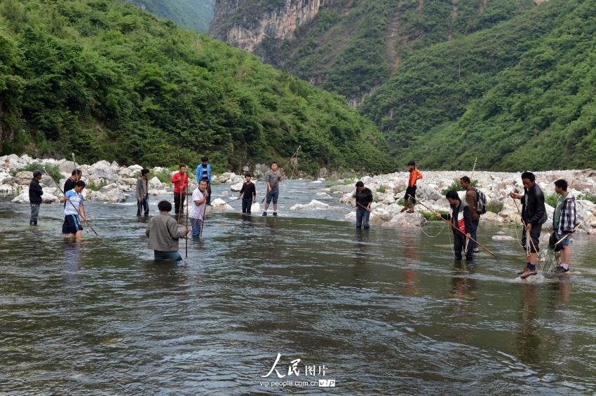 2014��5��10�գ��ڹ���ʡǭ�����ݸ�Ȫ��������п�����һ��֮������ˮ��������ǧ��������ͬ�����ȹ��ϴ�ͳ��ɱ��ڡ�