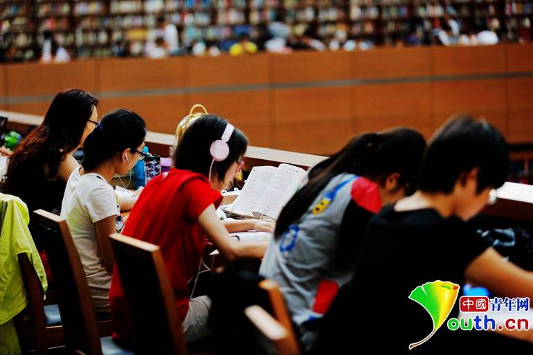 �����������һ���飬��һ���������ʱ�ⶼ�������Χ�š��й����������ߡ������� ��