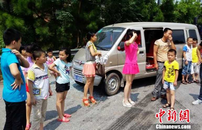 �������������7�ˣ�ʵ��14�ˣ�������10����С���񡱣���Ϊ�ڽ���ӥ̶����ٵ��������ߺ��ӡ��ؾ� ��