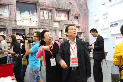 2014首届四川国际旅游交易博览会在峨眉山开幕7