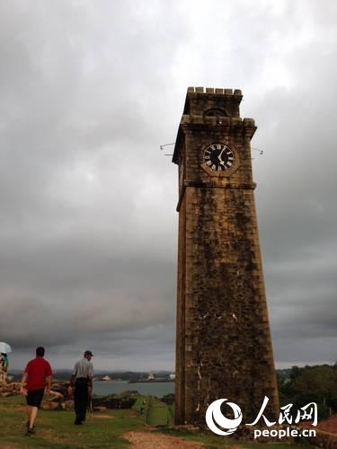 չű¥(Galle Fort Clock Tower)Ǽһ־ԵĽ¥ڳǽ֮ϣĿǰ ʹҷǳ׼ÿ糿¥ʽ 