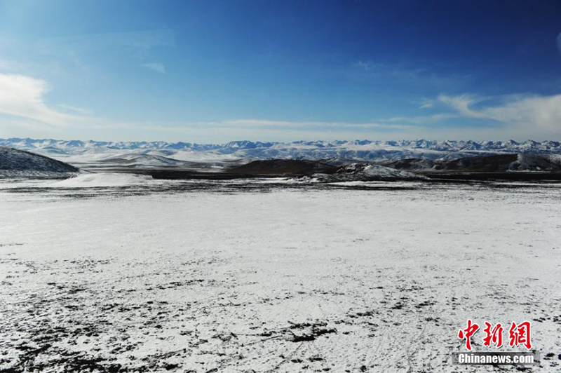 12��5�գ����¸������ߵ�ѩ������ɽ����װ�ع��������컣����Զ���ǧ�����ġ�������⡱�������� ��