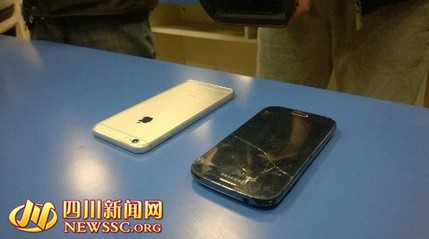 �ɶ�Ů��ʦ������׷���˽ţ���ѧ�ڼ�������֣����壩