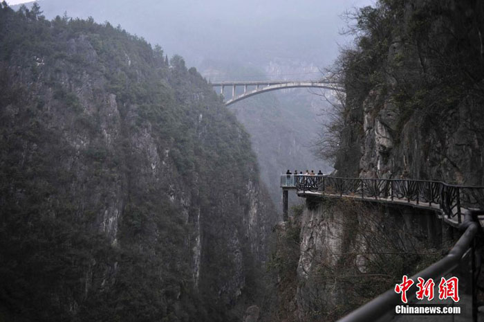 ͼΪϿ�ȿ���ջ�������ο�ǰ����ǰ���顣 �����緢 �³� ��