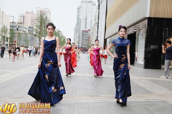 ���壺95��ս���ƾ��� ���Ļ�����ģ¶���桰��������8��