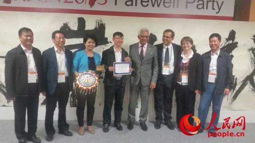 ֯���������� ����ʵ��������ʹ�԰��ͻ��