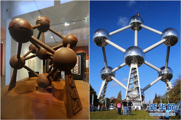  这张拼版照片显示的是比利时首都布鲁塞尔的标志性建筑原子球（右，2014年11月2日摄）及其微缩巧克力版（左，2015年10月21日摄）。原子球建造于1958年的布鲁塞尔世博会，高102米，总重2200吨，由9个直径18米的空心金属球体组成，它表现的是放大了1650亿倍的铁原子结构。
