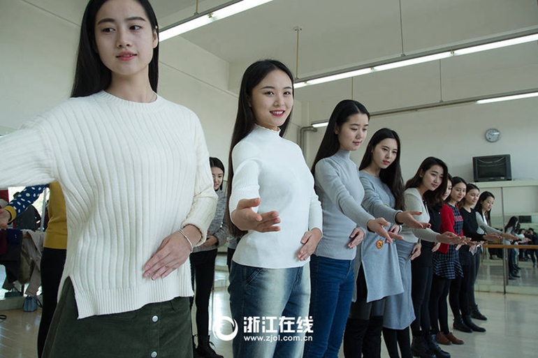 ���壺�ڶ������绥�������־Ը���������ʾ�ѡ�6��
