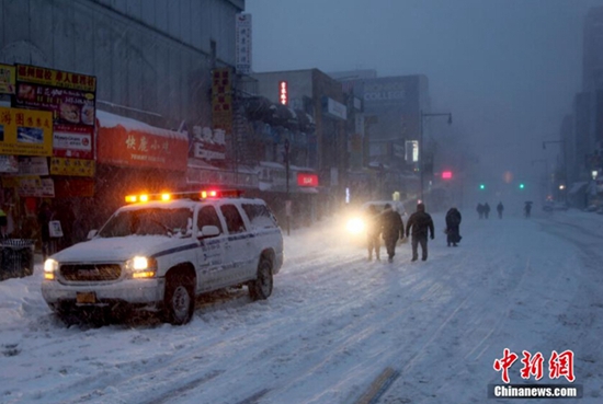 高清：“怪兽级暴风雪”袭美 11个州进入紧急状态【7】