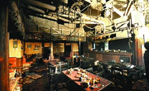 福建长乐一酒吧因顾客燃放烟花起火 造成15死